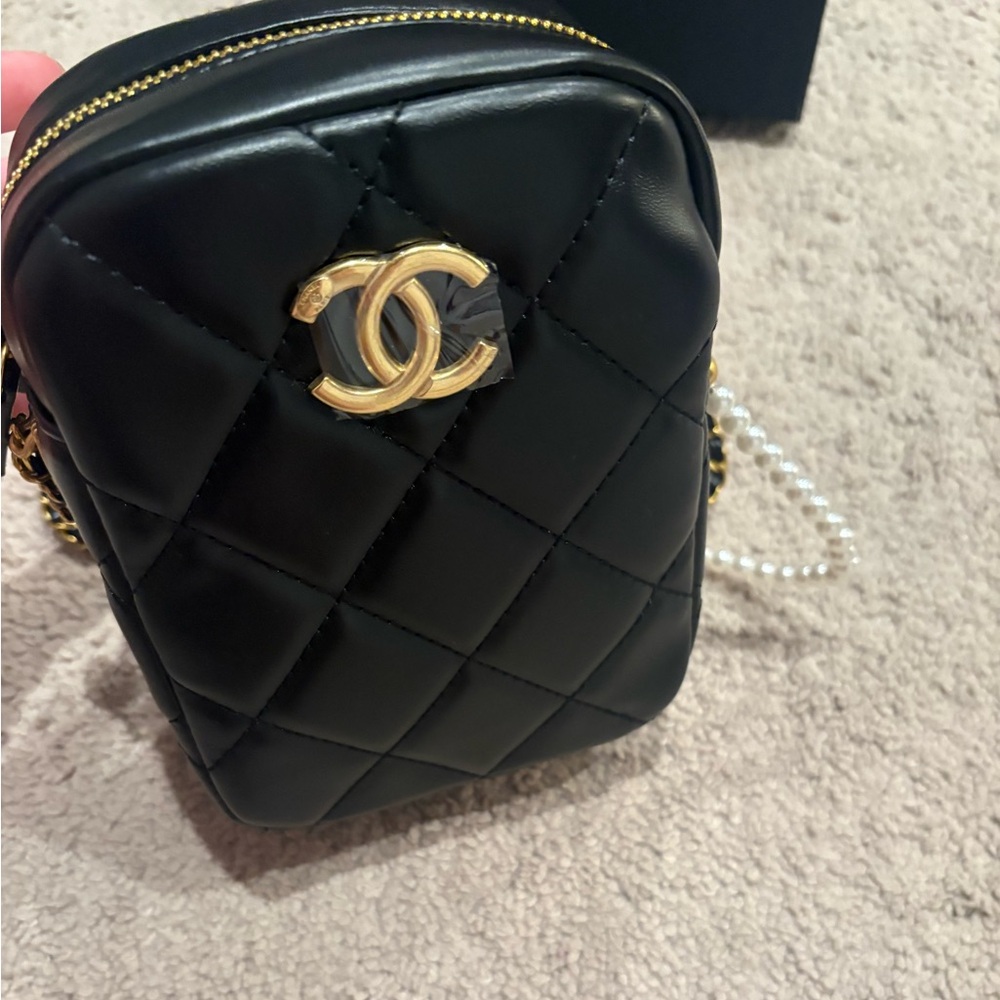 Chanel Makeup GWP Camera Bag Black NEW - Picture 2 of 10